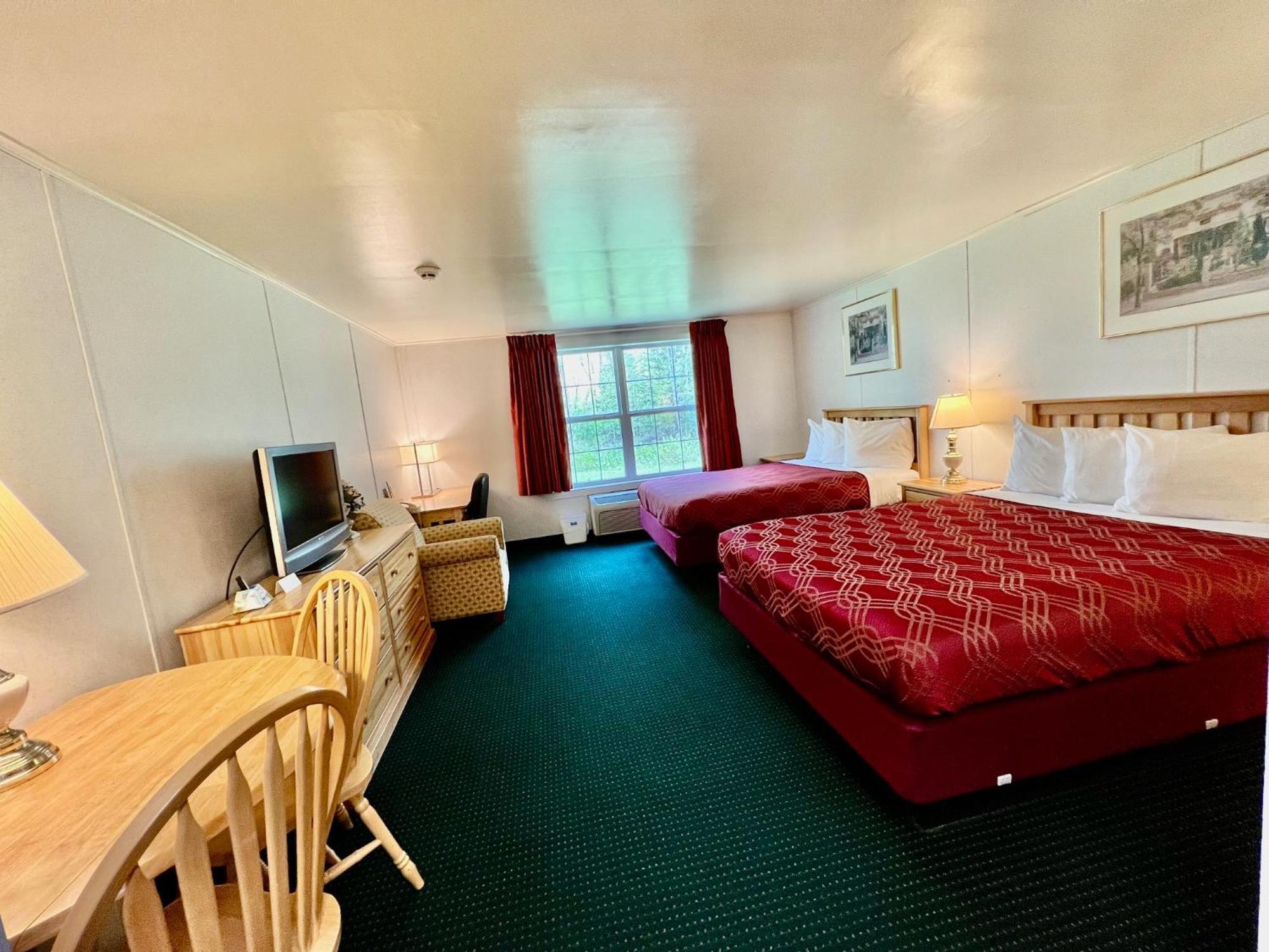 Rodeway Inn & Suites Brunswick Near Hwy 1 Exteriör bild