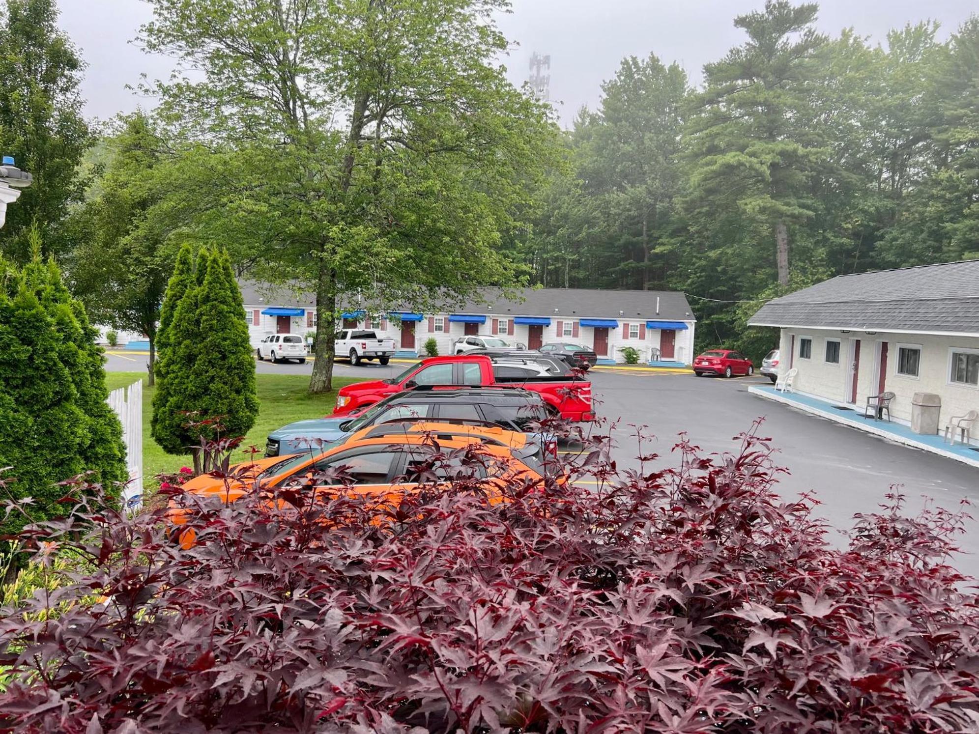 Rodeway Inn & Suites Brunswick Near Hwy 1 Exteriör bild
