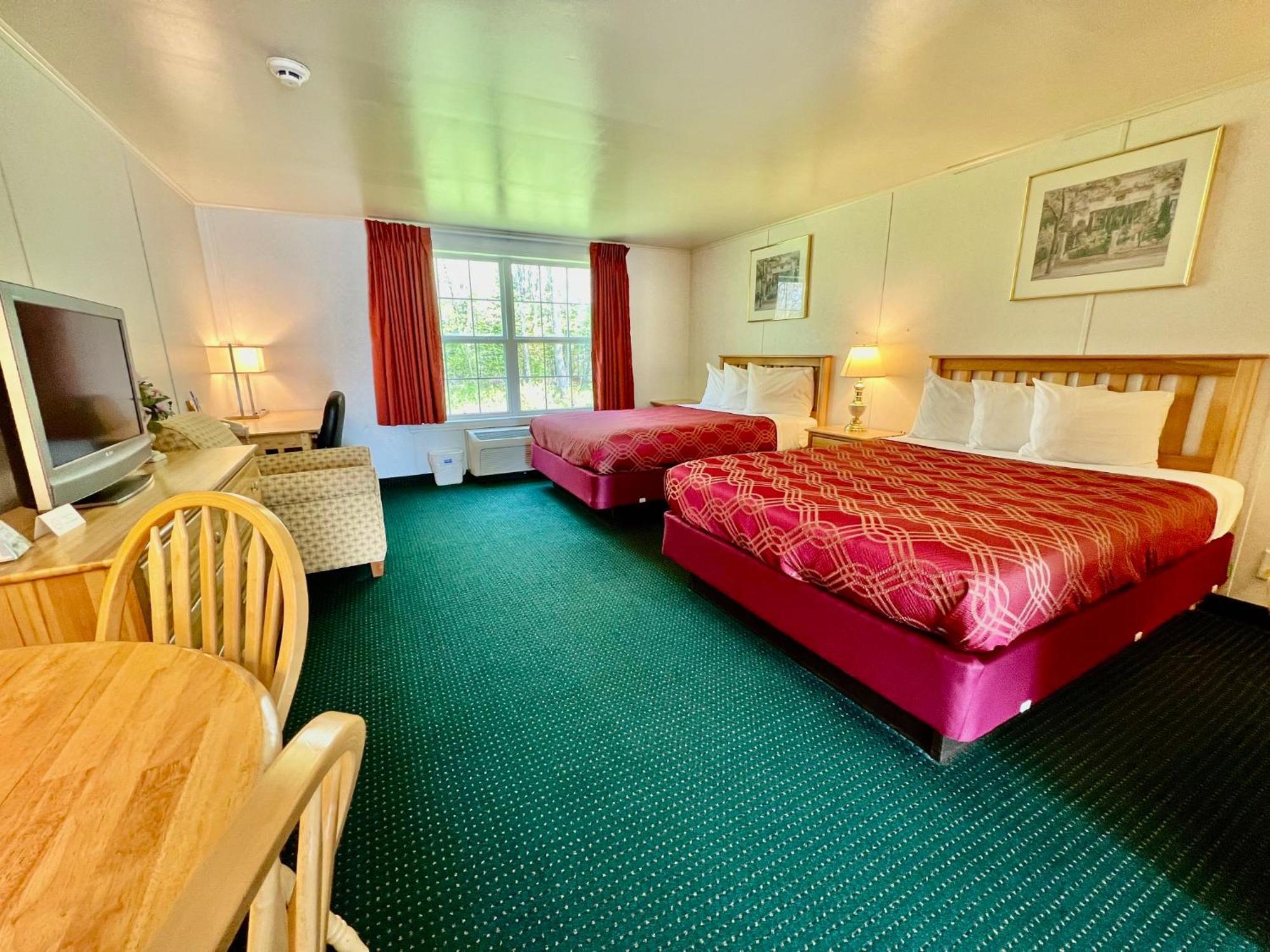 Rodeway Inn & Suites Brunswick Near Hwy 1 Exteriör bild