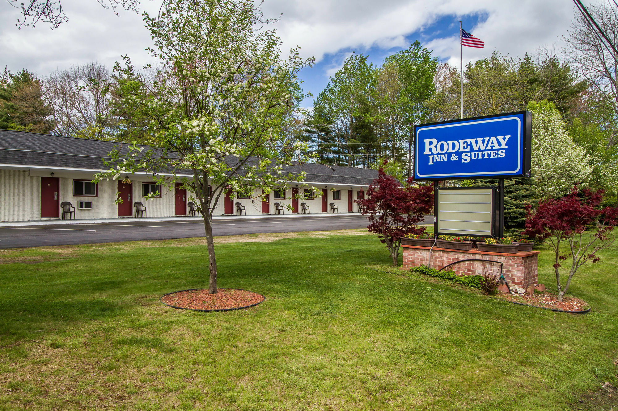 Rodeway Inn & Suites Brunswick Near Hwy 1 Exteriör bild